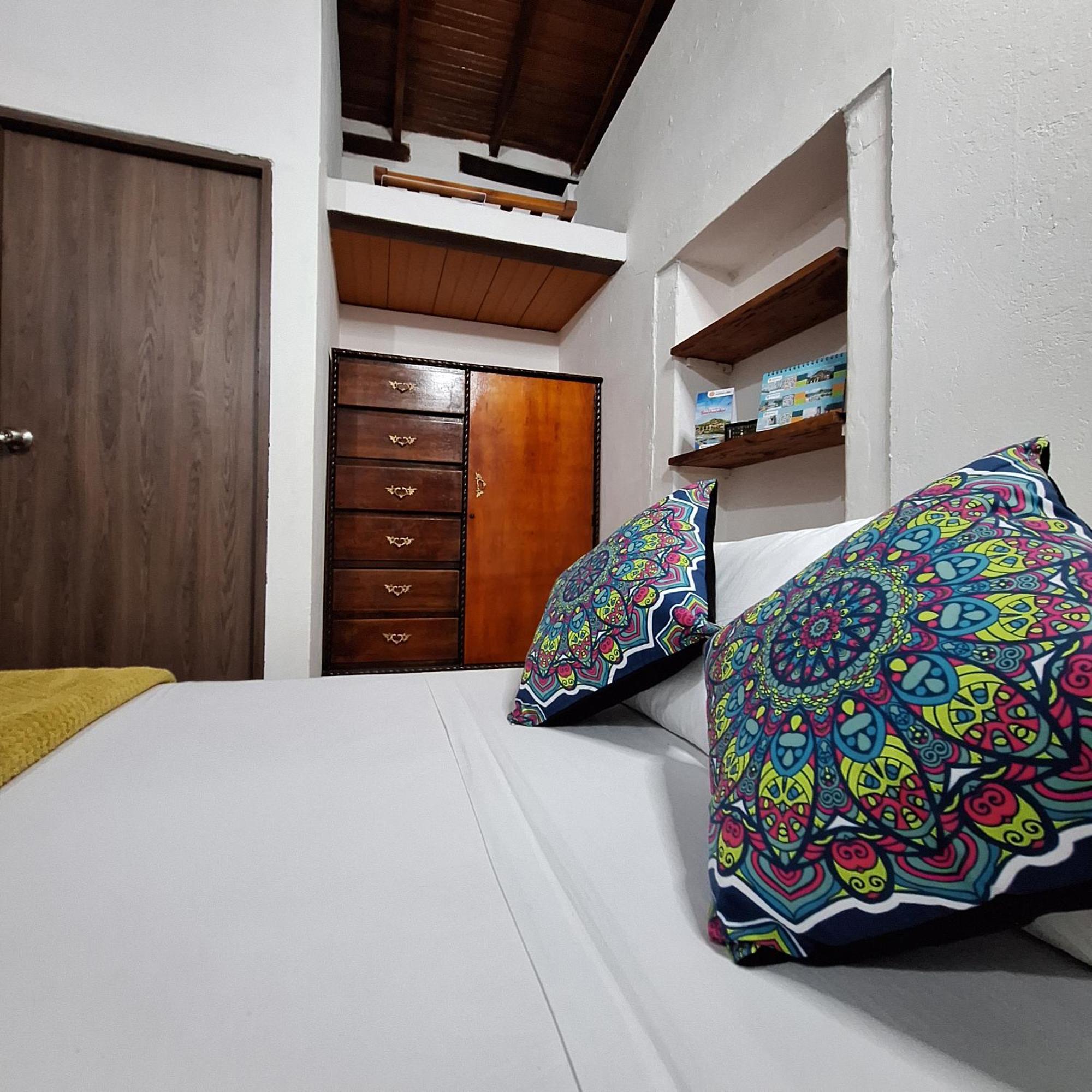 Hostal Colombian Gold San Gil Exteriör bild