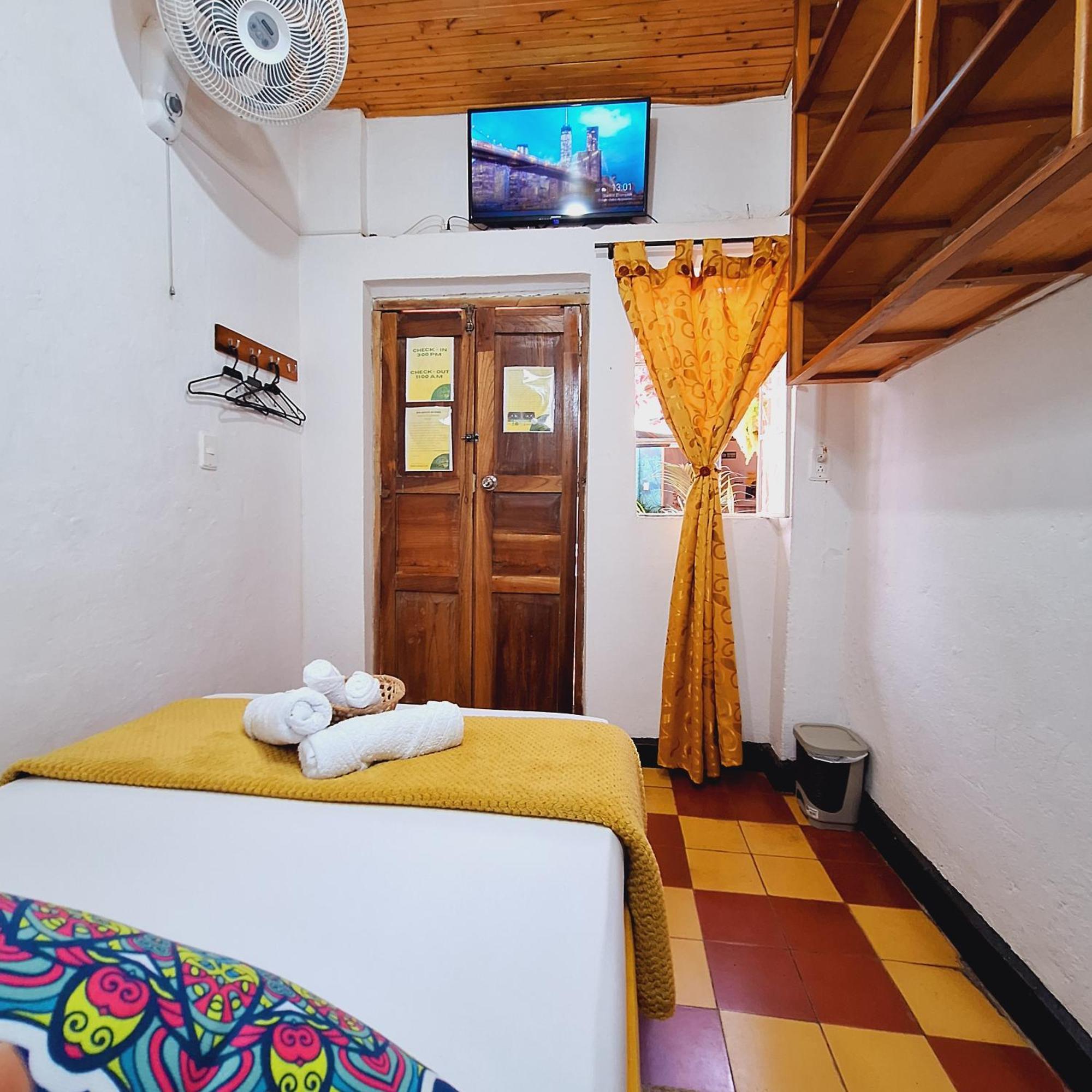 Hostal Colombian Gold San Gil Exteriör bild