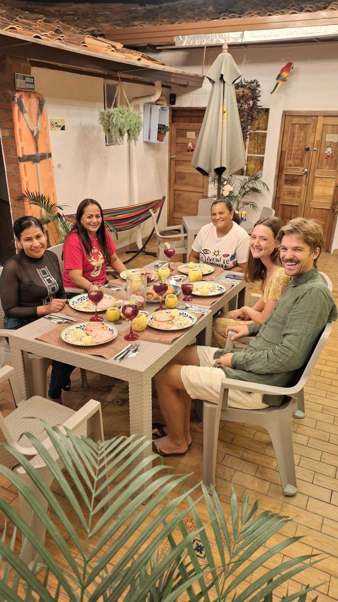 Hostal Colombian Gold San Gil Exteriör bild